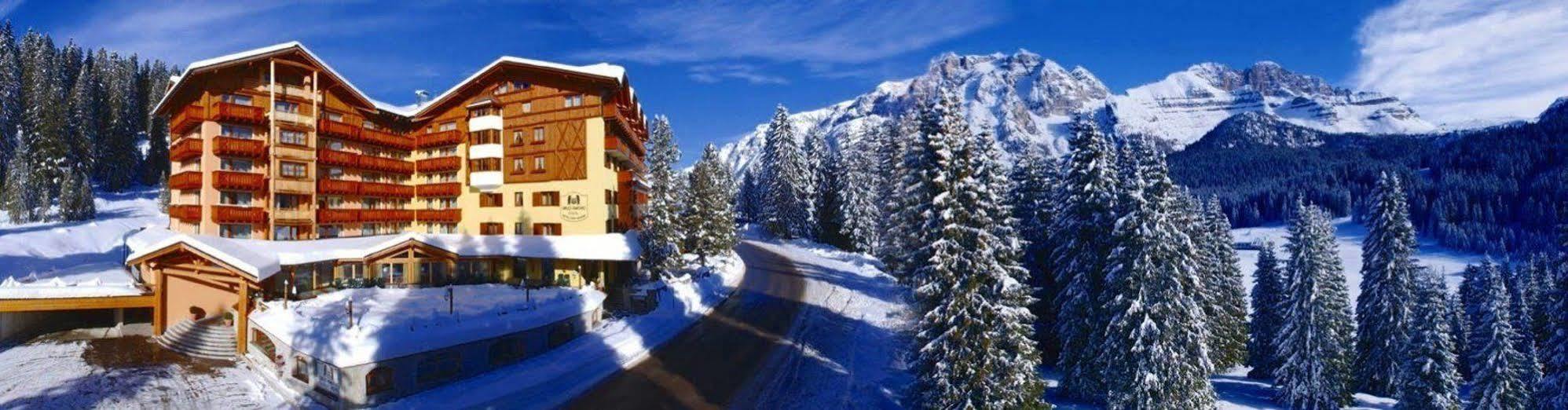 Carlo Magno Hotel Spa Resort Madonna Buitenkant foto